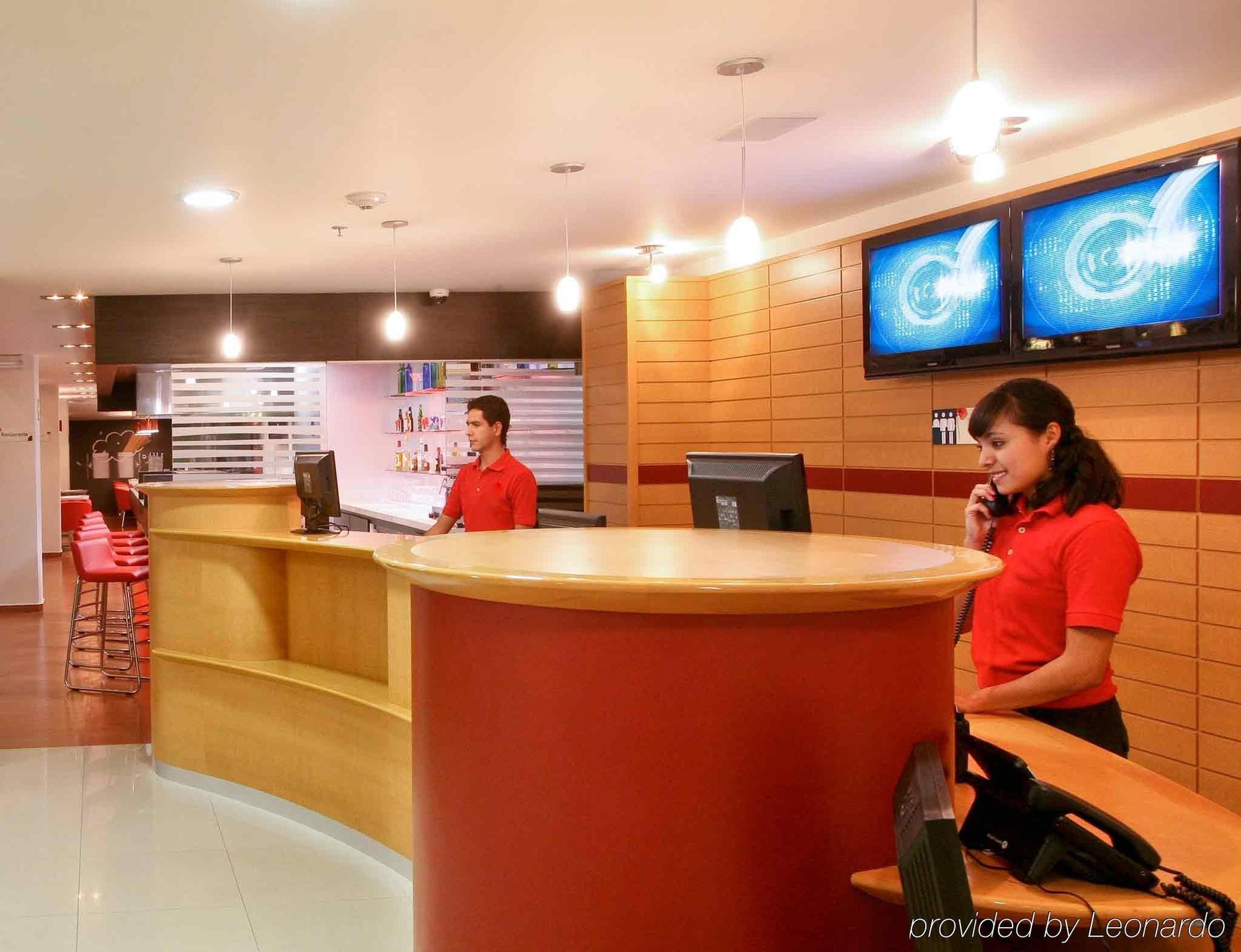 Ibis Aguascalientes Norte Esterno foto