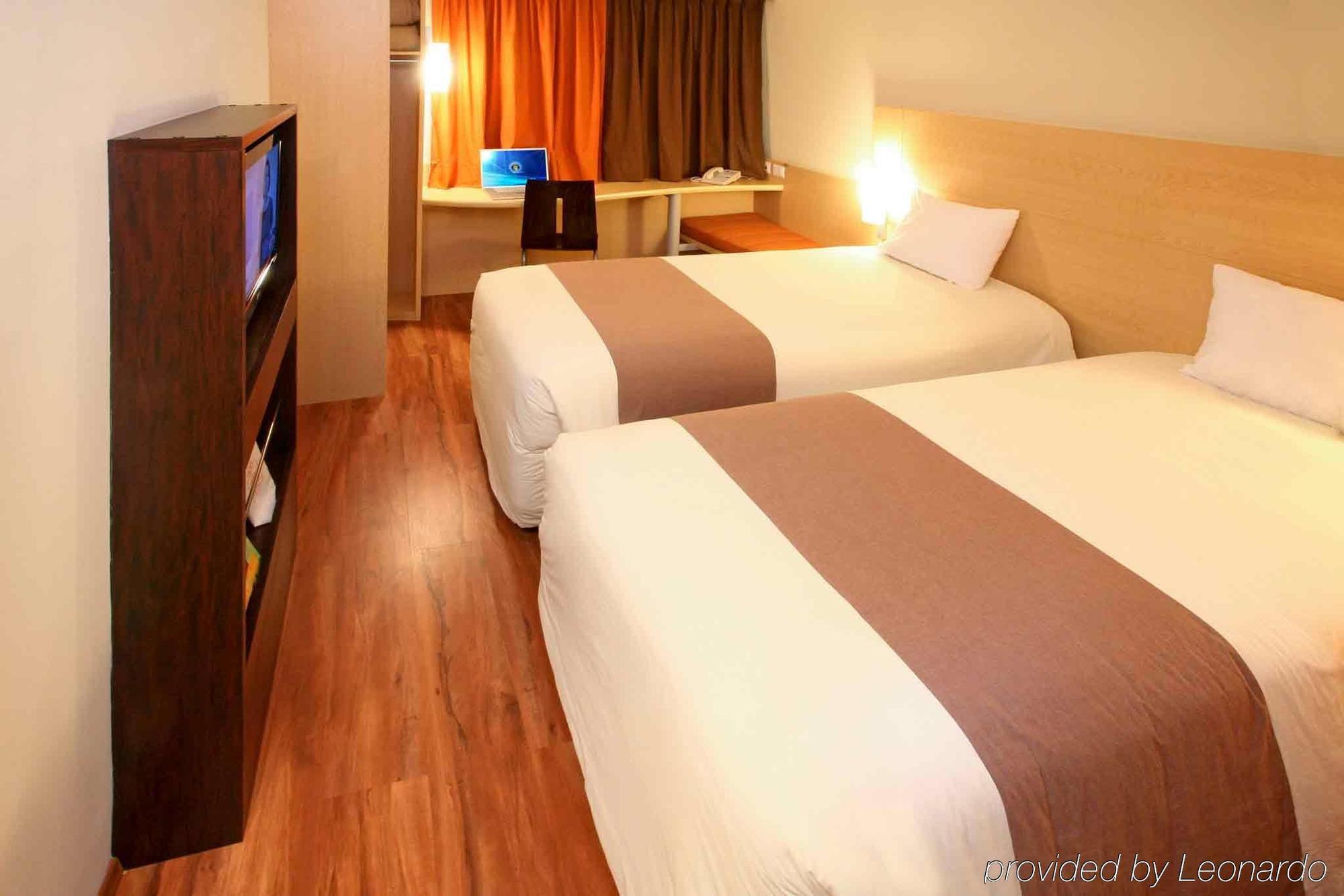 Ibis Aguascalientes Norte Esterno foto