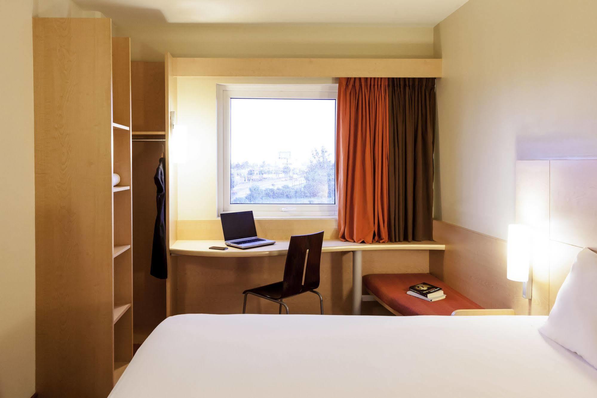 Ibis Aguascalientes Norte Esterno foto